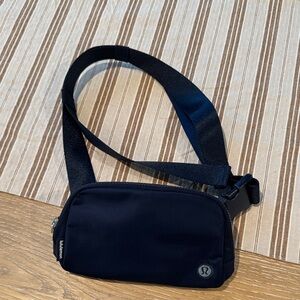 NWOT LULULEMON navy crossbody bag